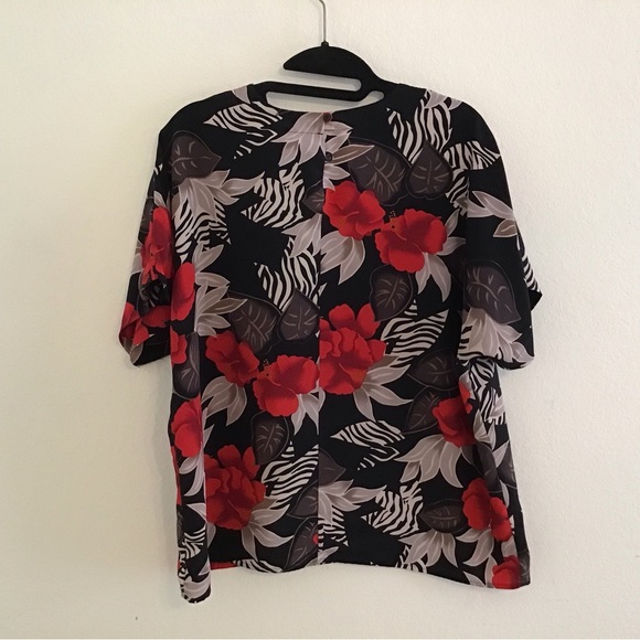💥 Renaissance Sportswear hibiscus print blouse - Picture 5 of 6